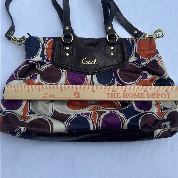 Coach Multicolor Shoulder Bag with Brown Accents Used see the pics - Picture 2 of 11